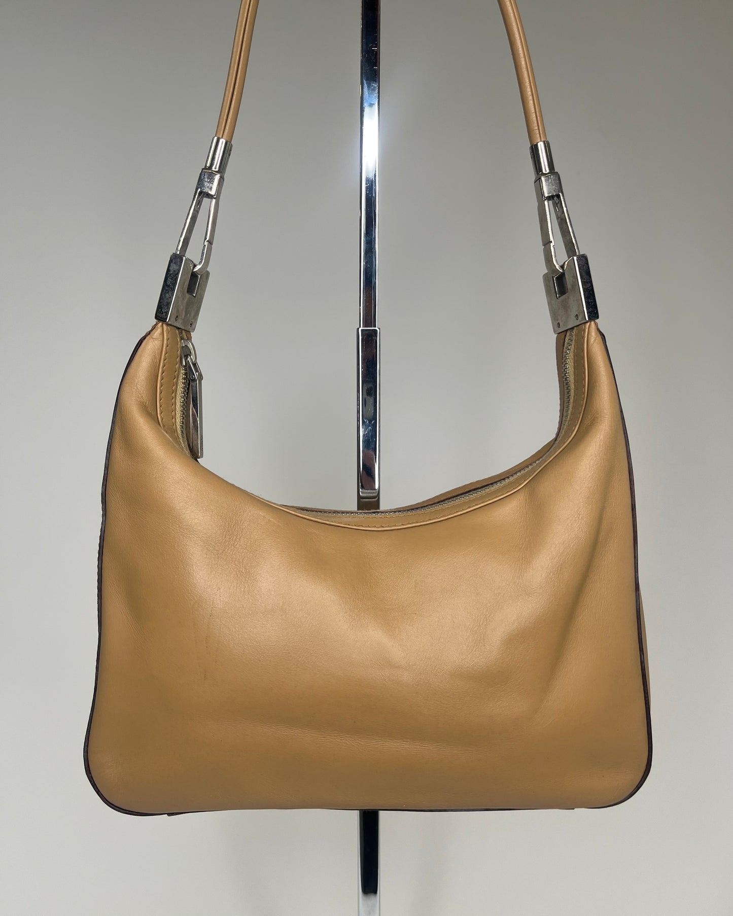 Gucci by Tom Ford Leather Shoulderbag Beige