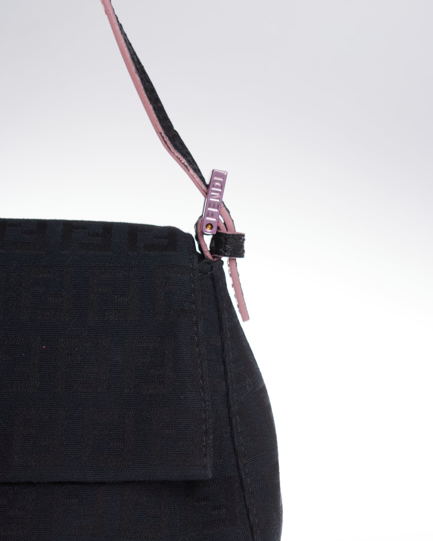 Fendi Mamma Baguette Mini