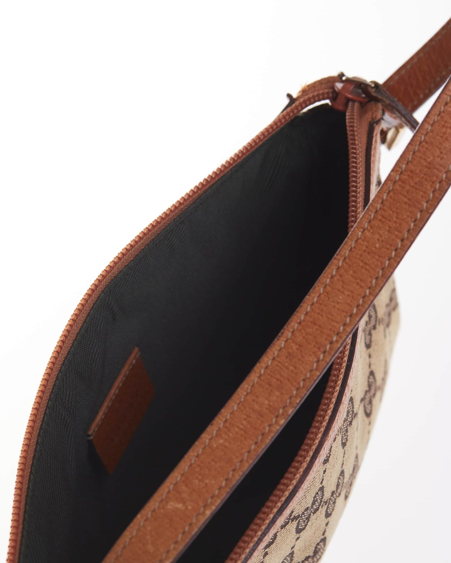 Gucci Abbey D-Ring Pochette