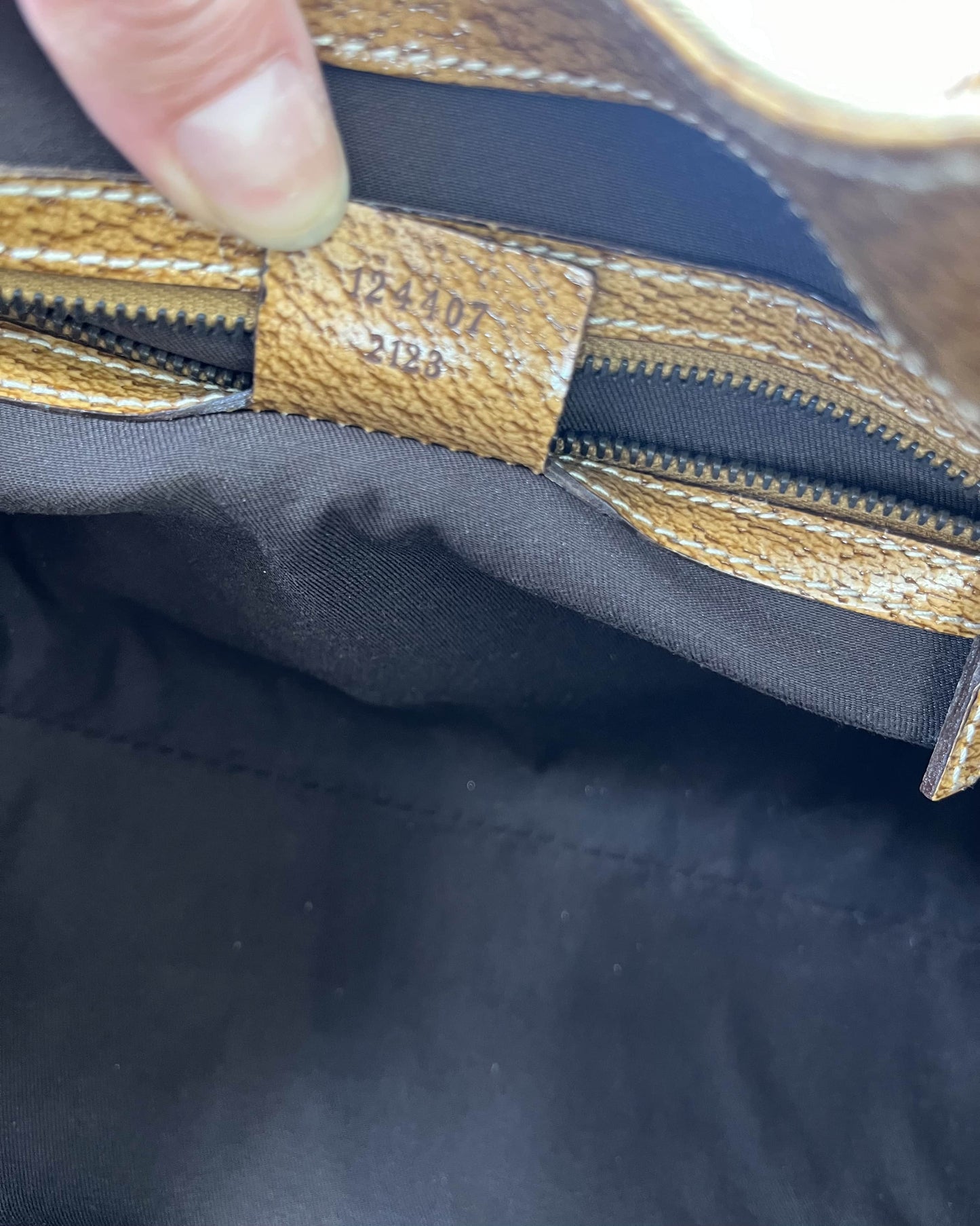 Gucci Jackie Bardot