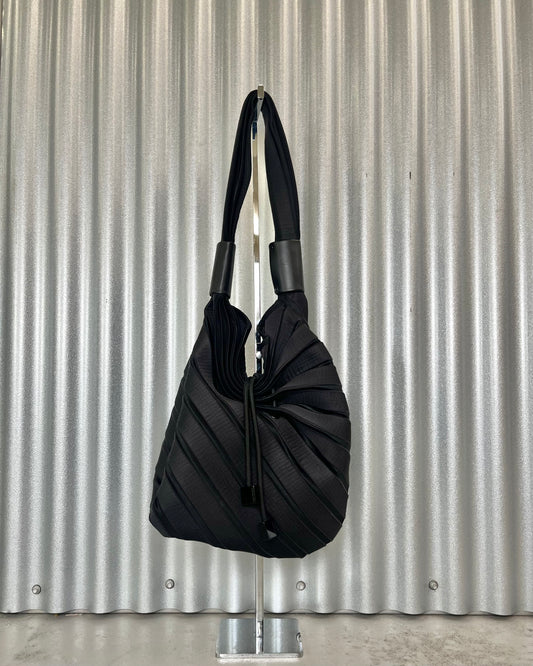 Issey Miyake Linear Knit Shoulder Bag