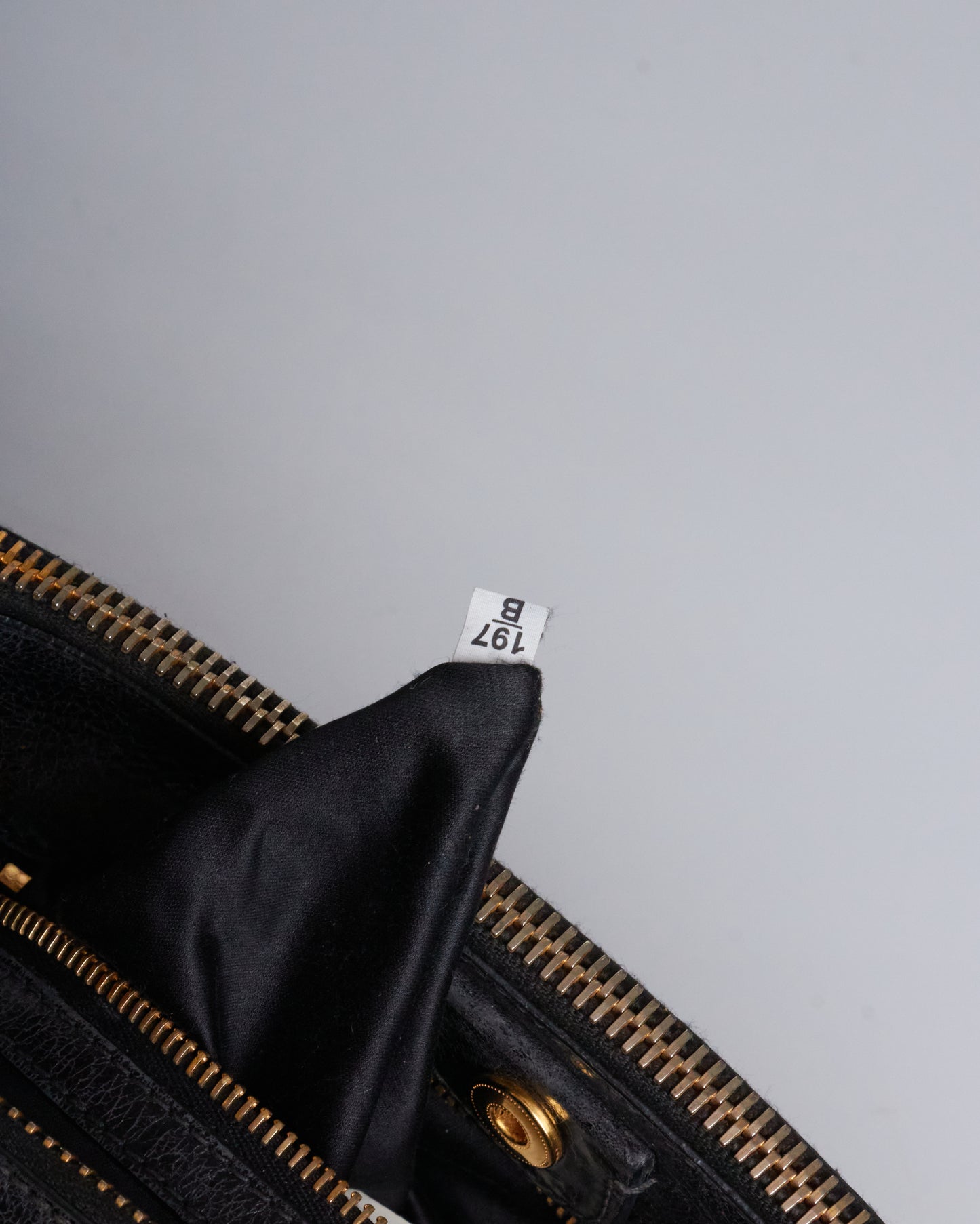 Miu Miu Vitello Lux Bow Bag