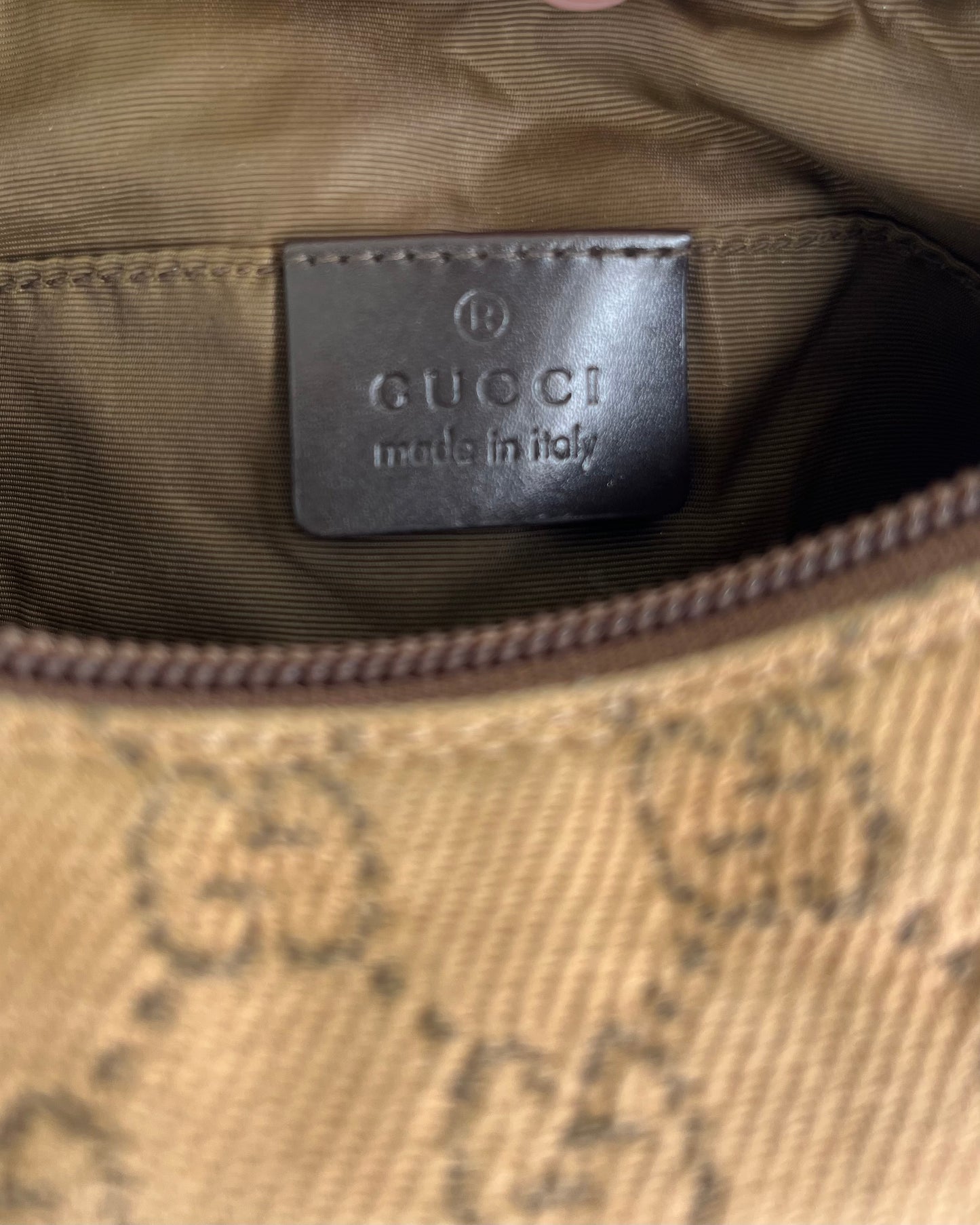 Gucci GG canvas baguette