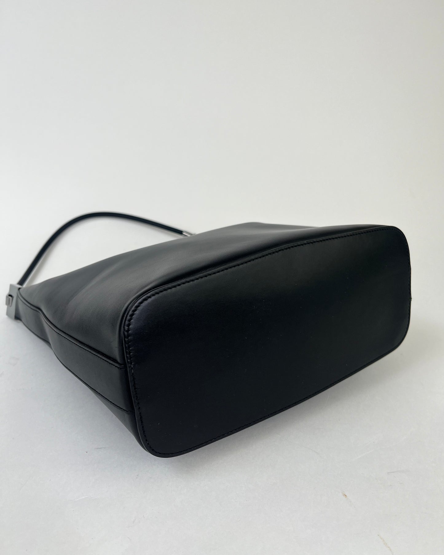 Gucci by Tom Ford Black Leather Shoulderbag